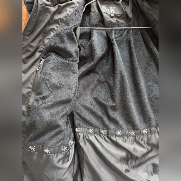 Calvin Klein winter jacket - Picture 3 of 5